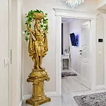 Rt Luxury Elegance