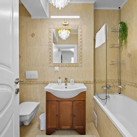 Rt Luxury Elegance Брашов