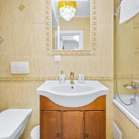 Rt Luxury Elegance Appartamento Braşov
