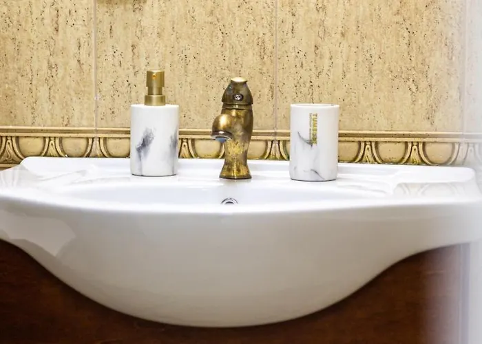 Rt Luxury Elegance 公寓 *